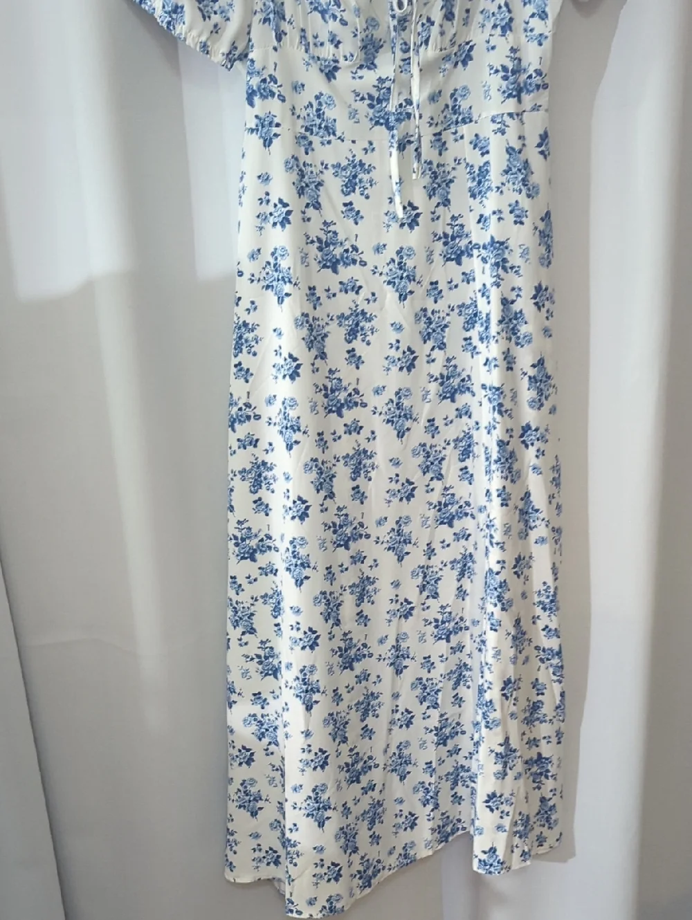 🌸 White & Blue Floral Off-Shoulder Maxi Dress 🌸Size Small | Never Worn - Picture 8 of 16